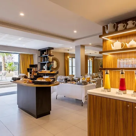 Hotel Eden Rose Grand Bw Premier Collection 4*