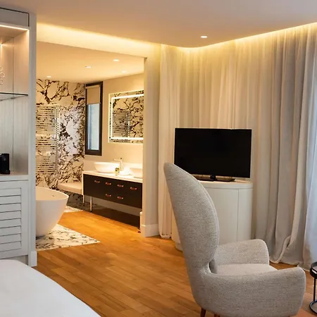 Eden Rose Grand Bw Premier Collection Hotel