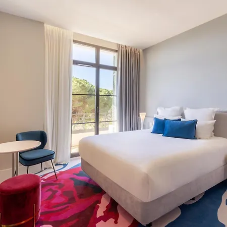 Hotel Eden Rose Grand Bw Premier Collection