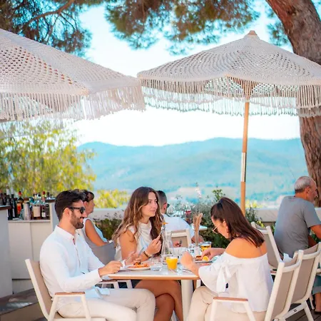 Eden Rose Grand Bw Premier Collection 4*