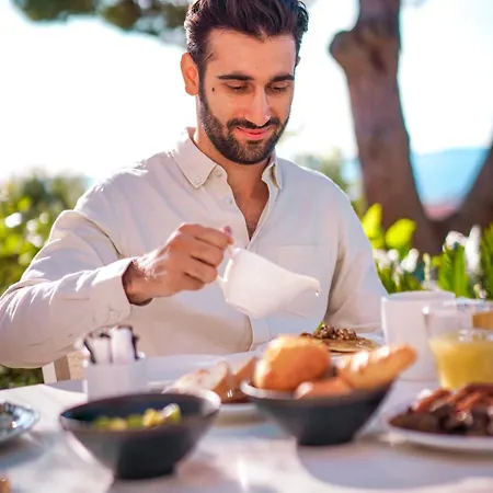 Eden Rose Grand Bw Premier Collection Hotel