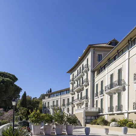 Hotel Eden Rose Grand Bw Premier Collection 4*