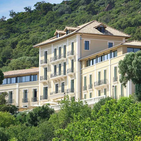 Hotel Eden Rose Grand Bw Premier Collection 4*