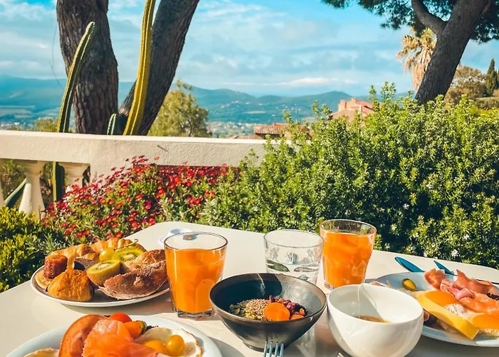 Hotel Eden Rose Grand Bw Premier Collection 4*